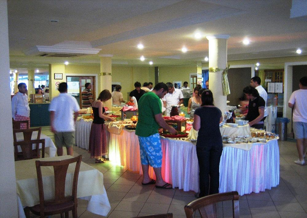 Alder Hotel ไอวาลิค ภายนอก รูปภาพ