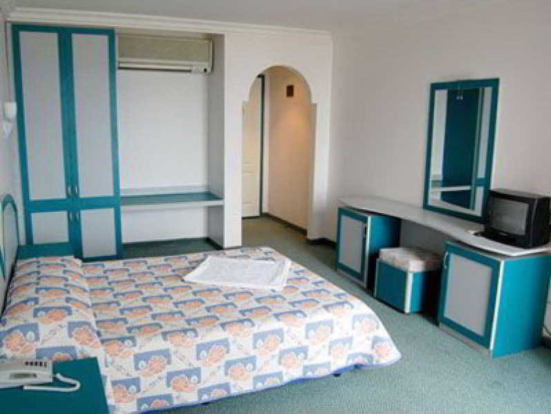 Alder Hotel ไอวาลิค ภายนอก รูปภาพ