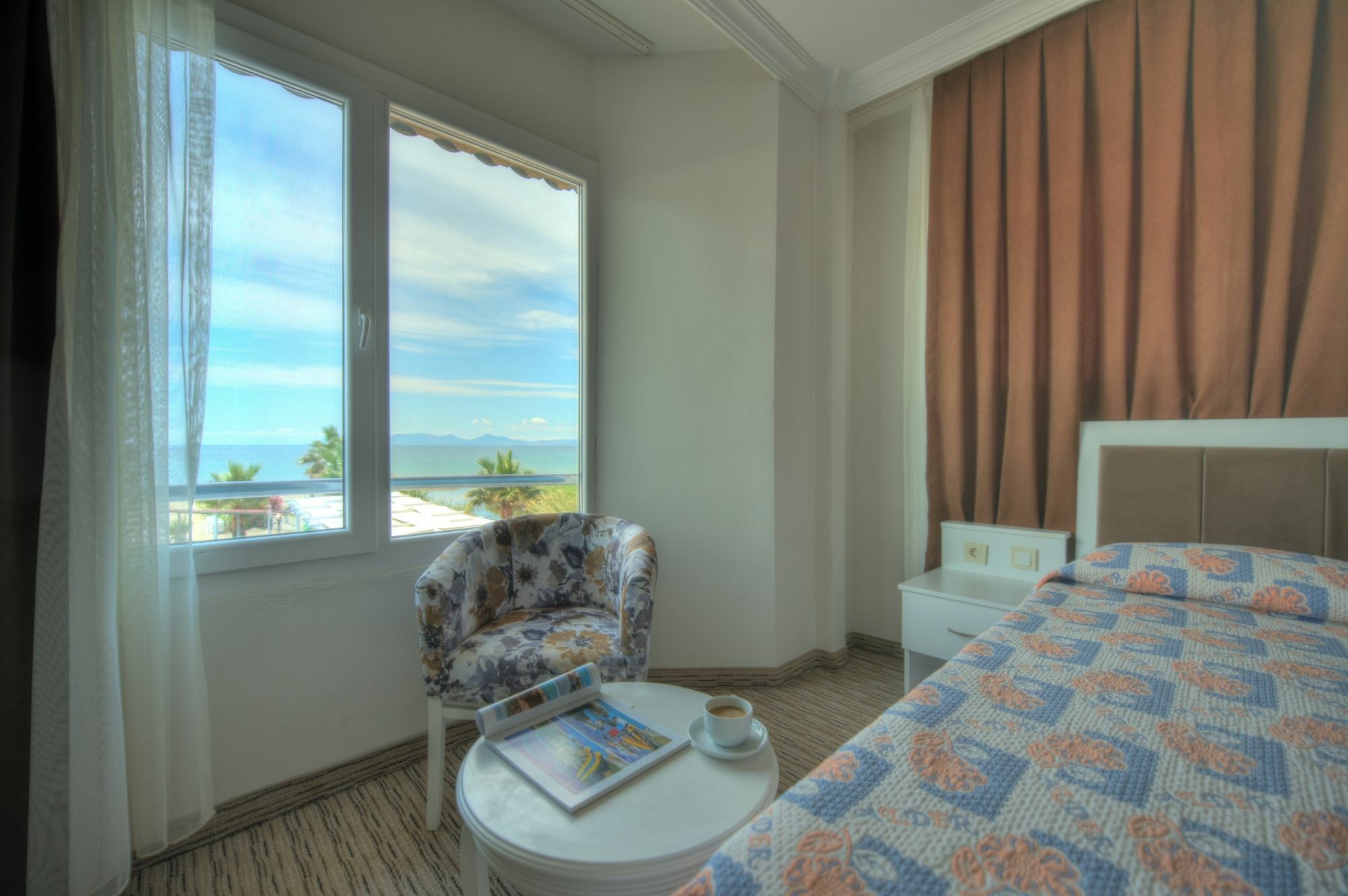 Alder Hotel ไอวาลิค ภายนอก รูปภาพ