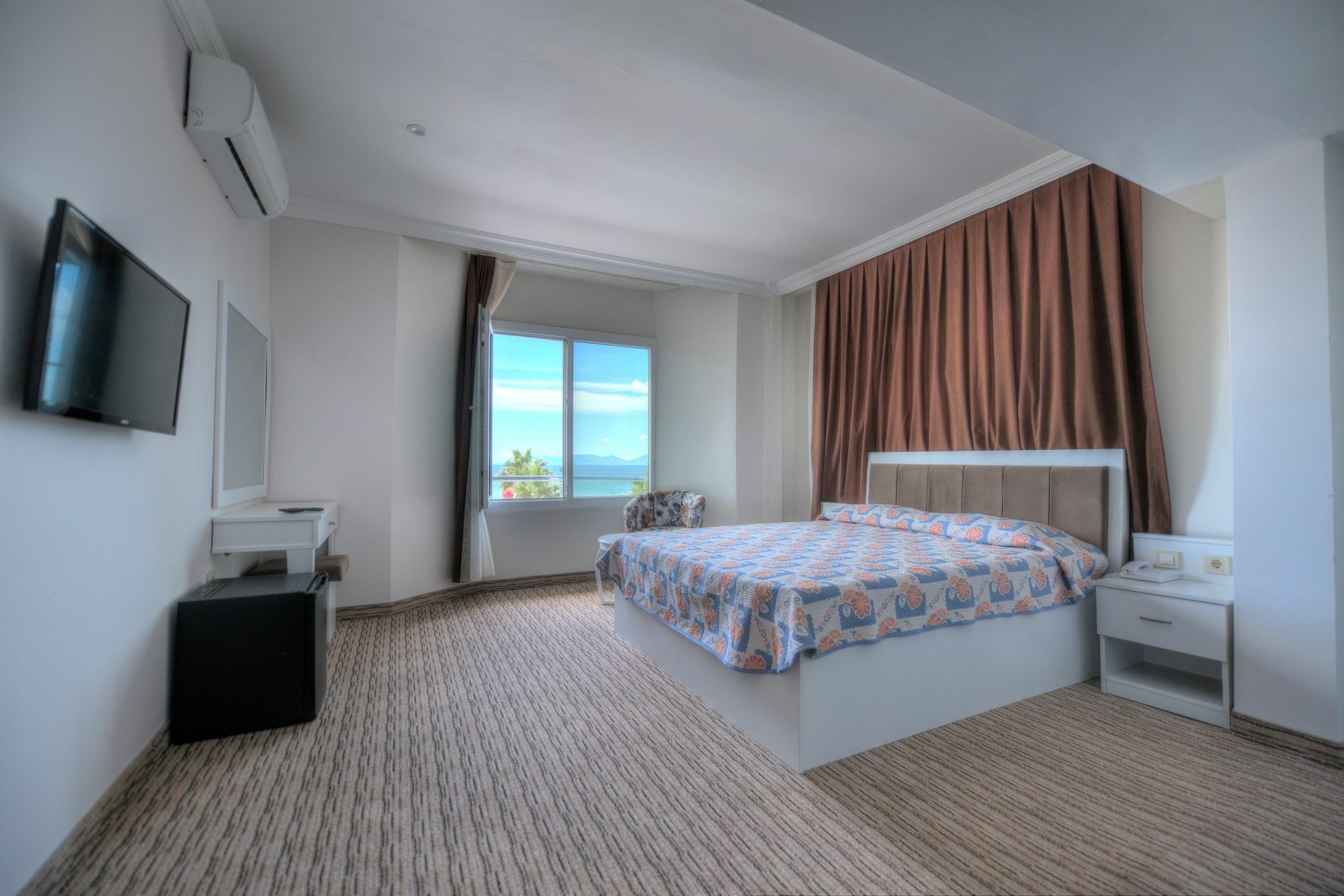 Alder Hotel ไอวาลิค ภายนอก รูปภาพ