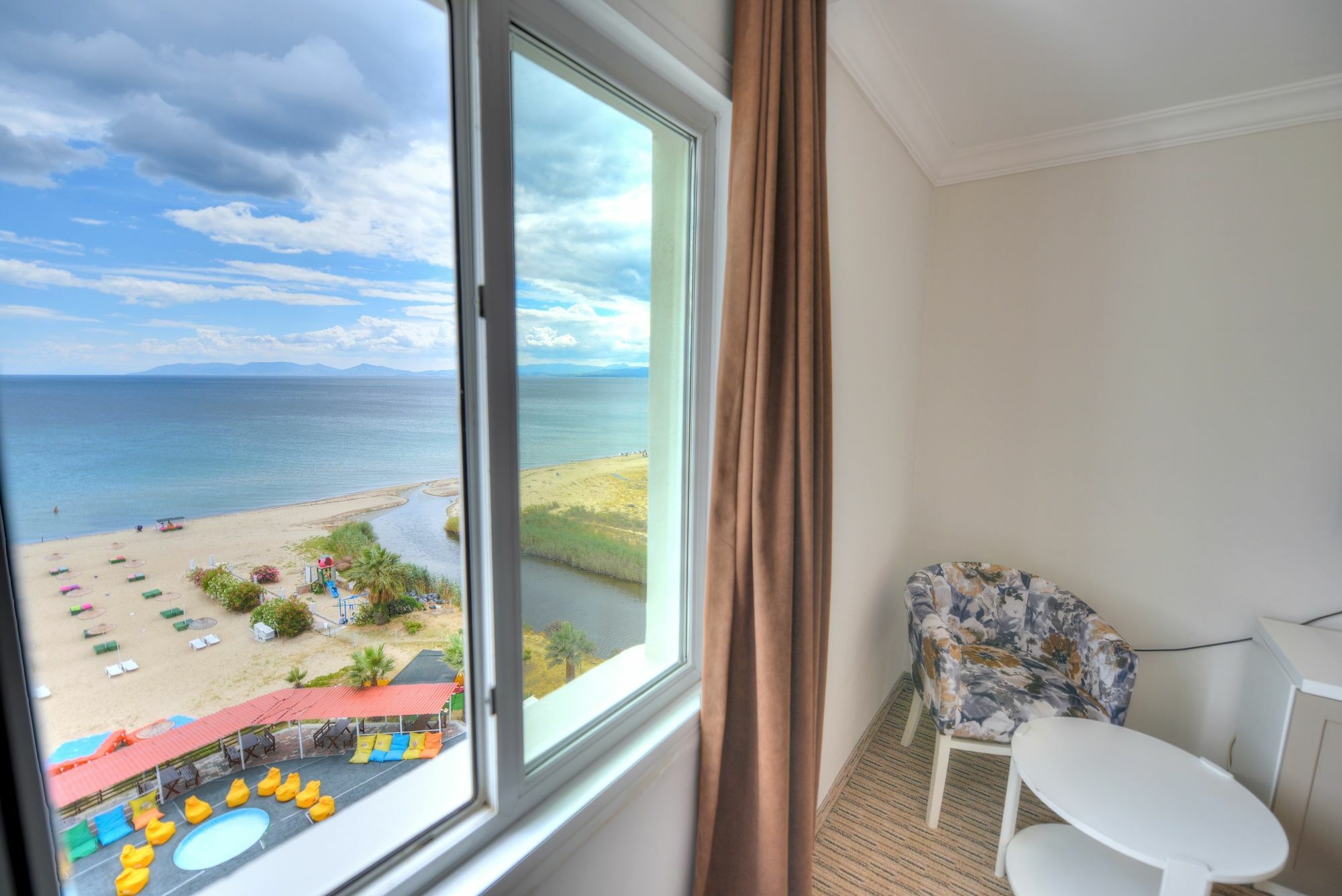Alder Hotel ไอวาลิค ภายนอก รูปภาพ